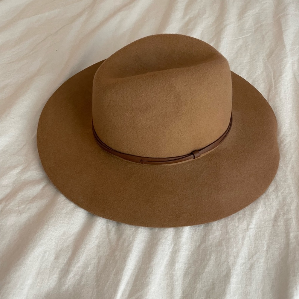 Cute hat - Picture 4 of 6